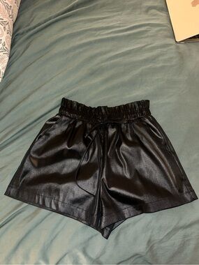 Forever 21 Black Faux Leather look Elastic Waist Shorts